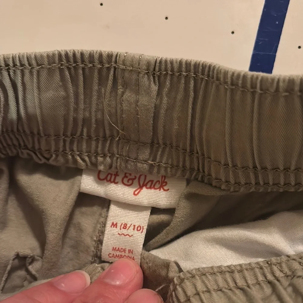 Cat & Jack Kids' Shorts bundle in Navy and Khaki Medium 8/10 Used